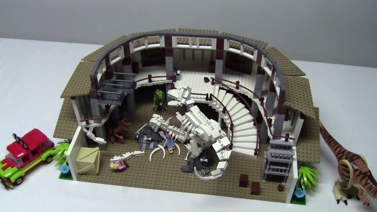 LEGO Visitor Center: T. rex & Raptor Attack